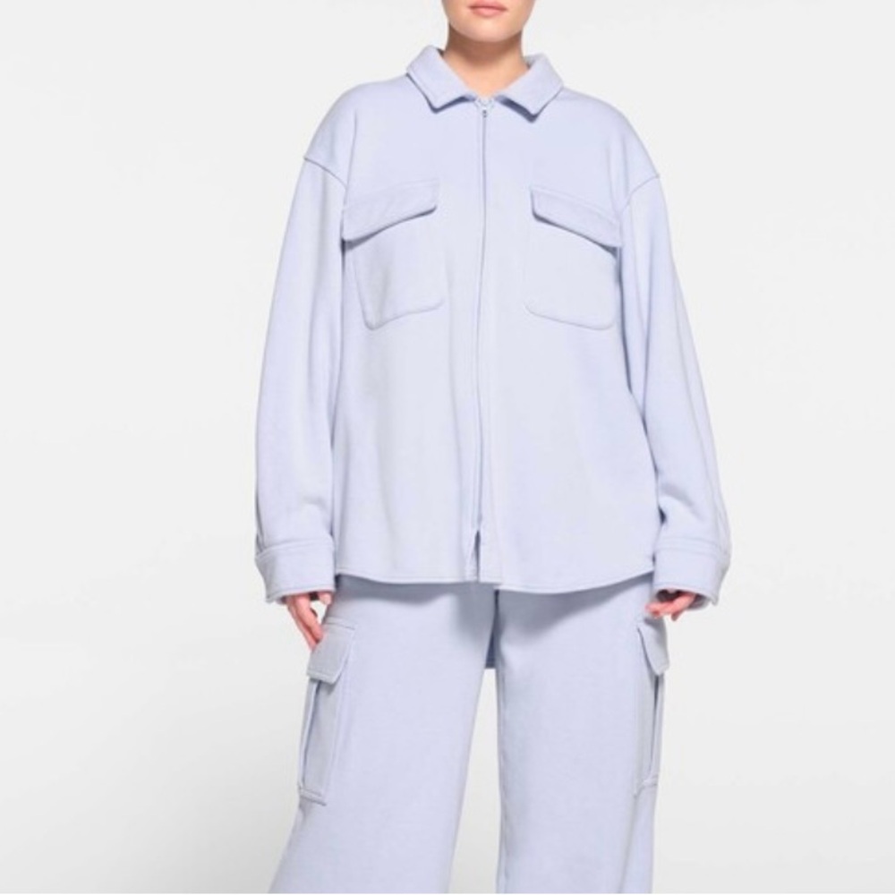 SKIMS Cotton Fleece zip up shirt jacket size Small NWT color Periwinkle